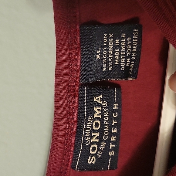 🌻 4 for $15 🌻 dark red XL long sleeve shirt - Picture 2 of 3